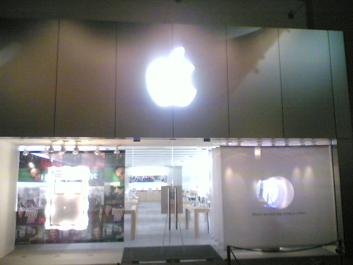 Apple Store Irvine, 
Ca